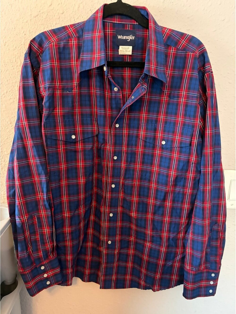 Men's Wrangler red/blue plaid pearl snap button up long sleeve size XL